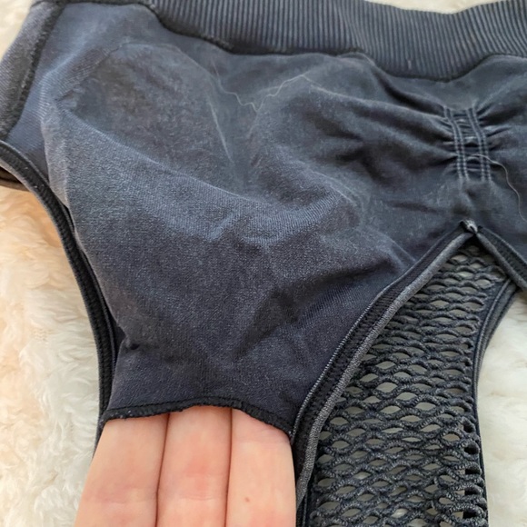 Pro-Fit sports bra - Picture 4 of 5